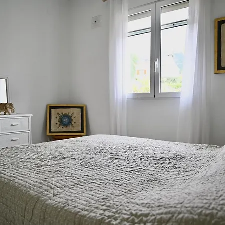 Daire Bello Apartamento Con Piscina Y Parking Gratuito A Un Paso Del Centro