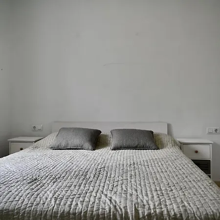 Daire Bello Apartamento Con Piscina Y Parking Gratuito A Un Paso Del Centro