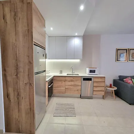 Bello Apartamento Con Piscina Y Parking Gratuito A Un Paso Del Centro Daire