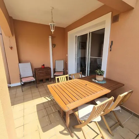 Daire Bello Apartamento Con Piscina Y Parking Gratuito A Un Paso Del Centro *